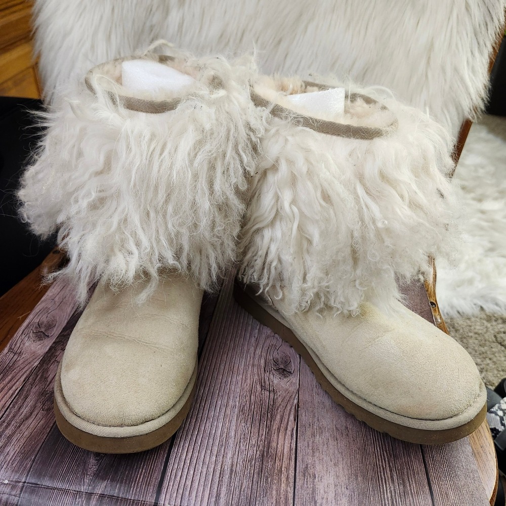 UGG Australia Lida 1875‎ Cream Suede Mongolian Sheepskin Fur Trim Boots Womens 9